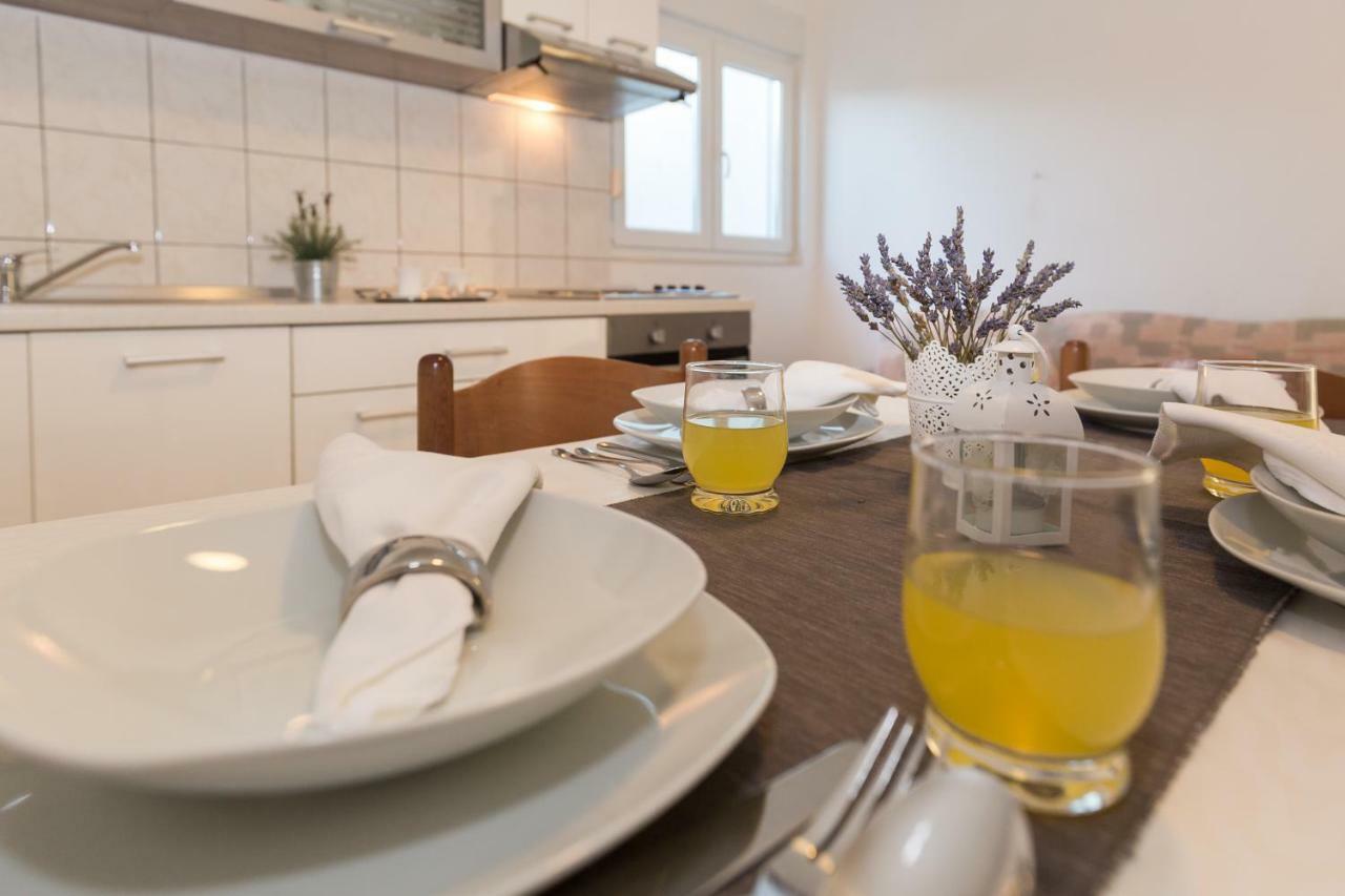 Cozy Apartment Josipa Privlaka  Exteriör bild
